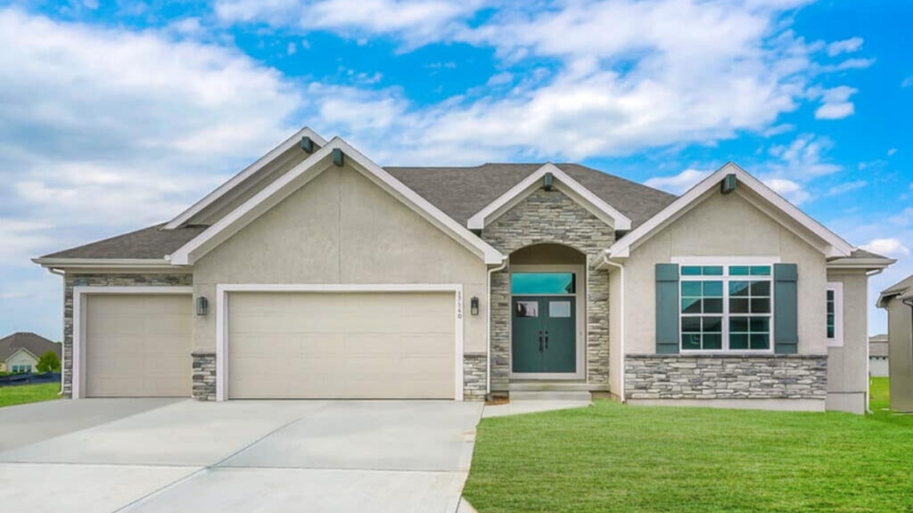 Front exterior of a newly built single-family home by Comerio Homes