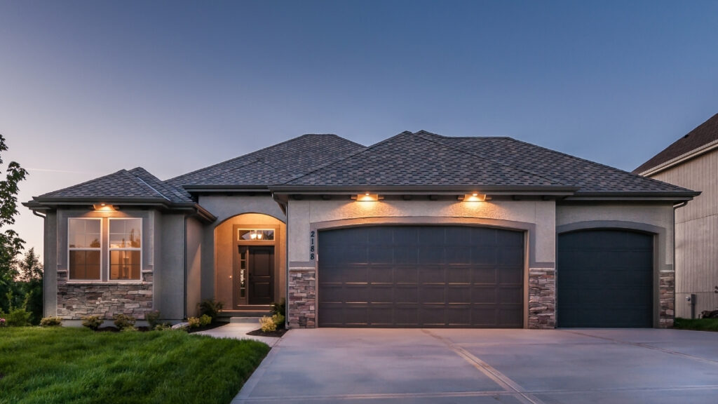 Completed new construction home exterior built by Comerio Homes